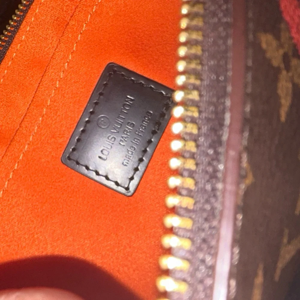 Louis Vuitton bag pouch - Picture 3 of 4